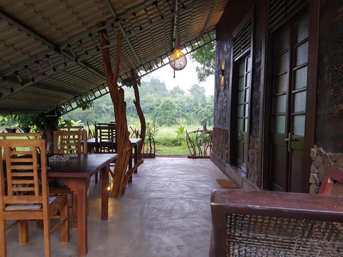 Ceylon Resort วิลปัตตู ภายนอก รูปภาพ